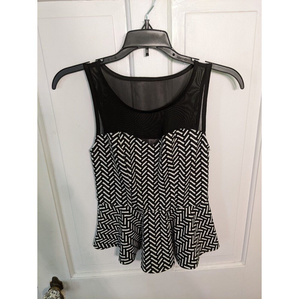 Xhilaration Sleeveless Top Size XS